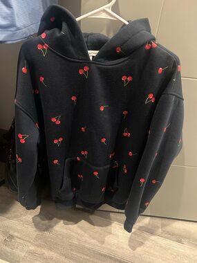Navy / Black Cherry-Print Hoodie Sweater - Women
